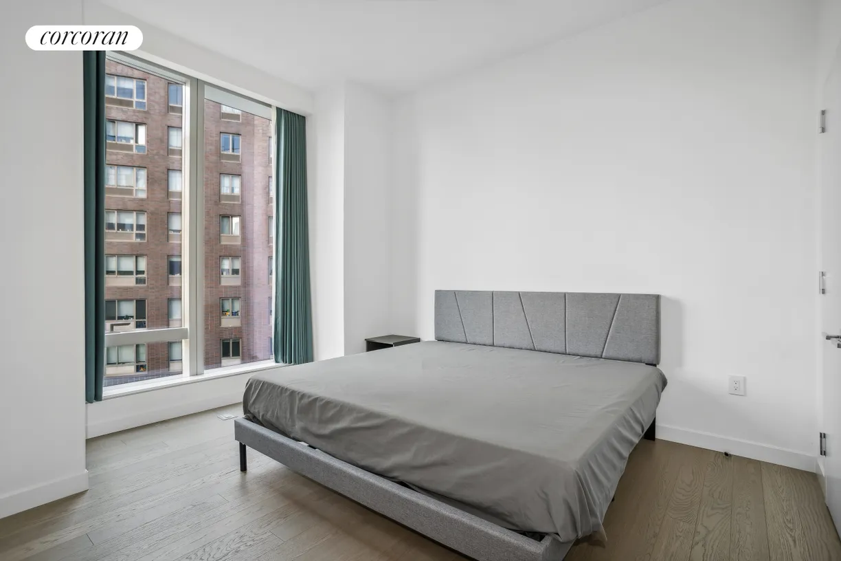 New York City Real Estate | View 252 South Street, 7J | room 2