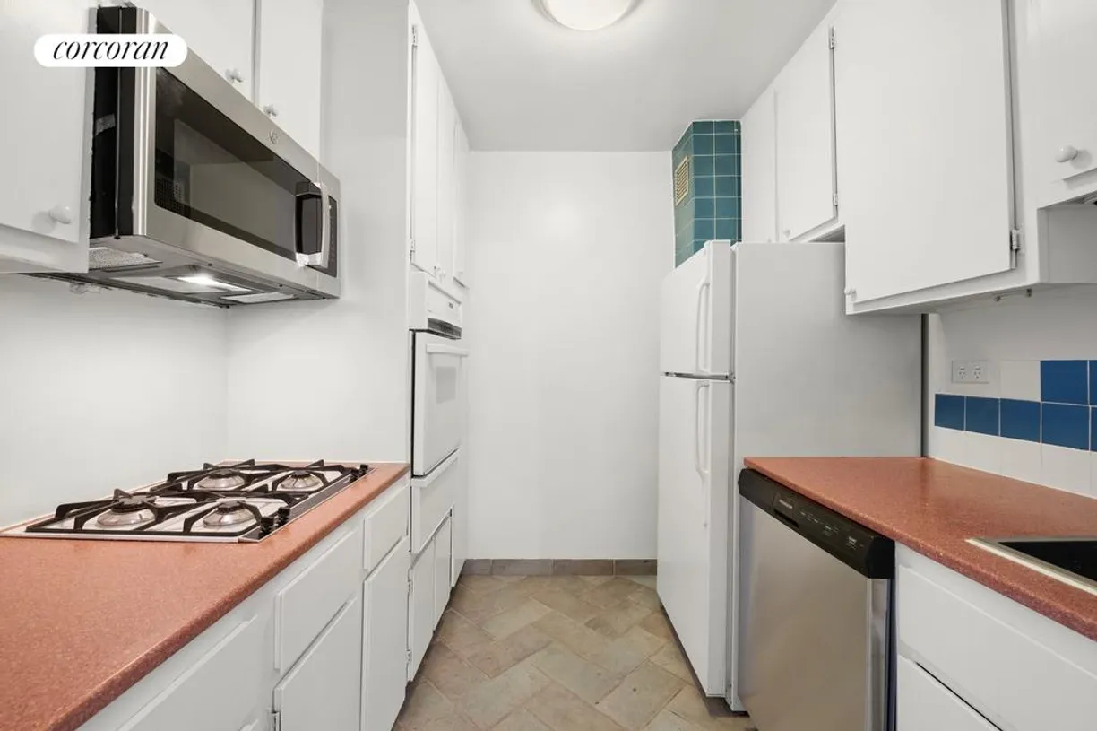 New York City Real Estate | View 330 Third Avenue, 11H | room 2