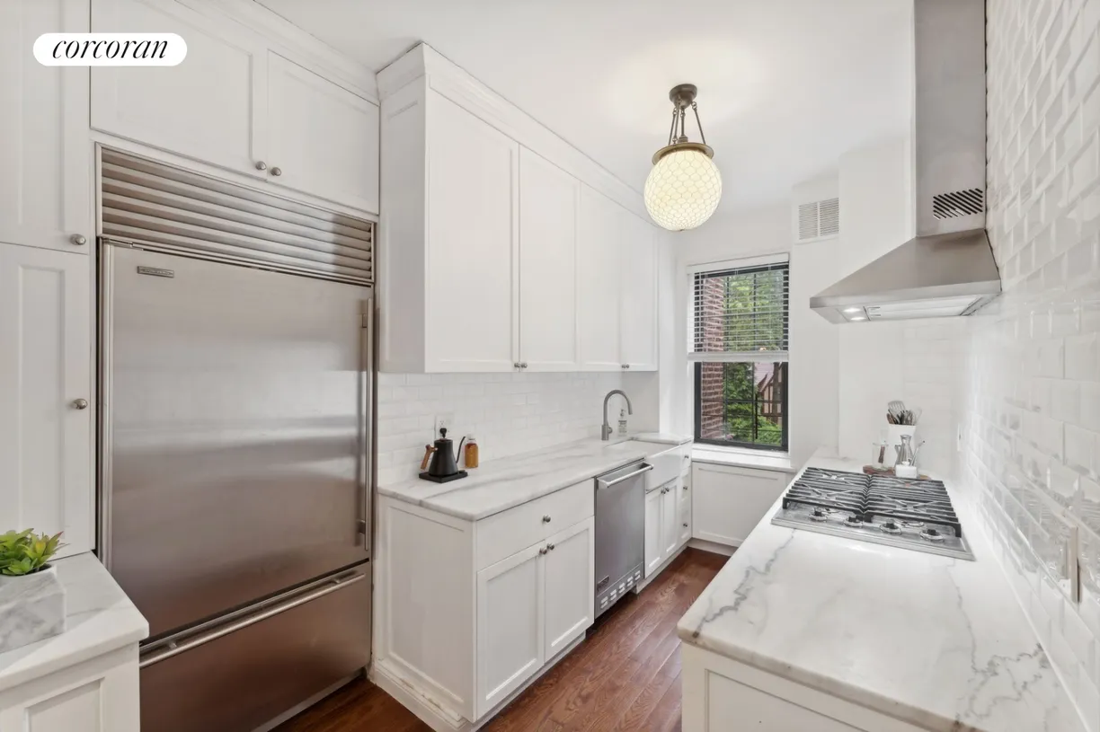 New York City Real Estate | View 1 Ascan Avenue, 35 | room 2