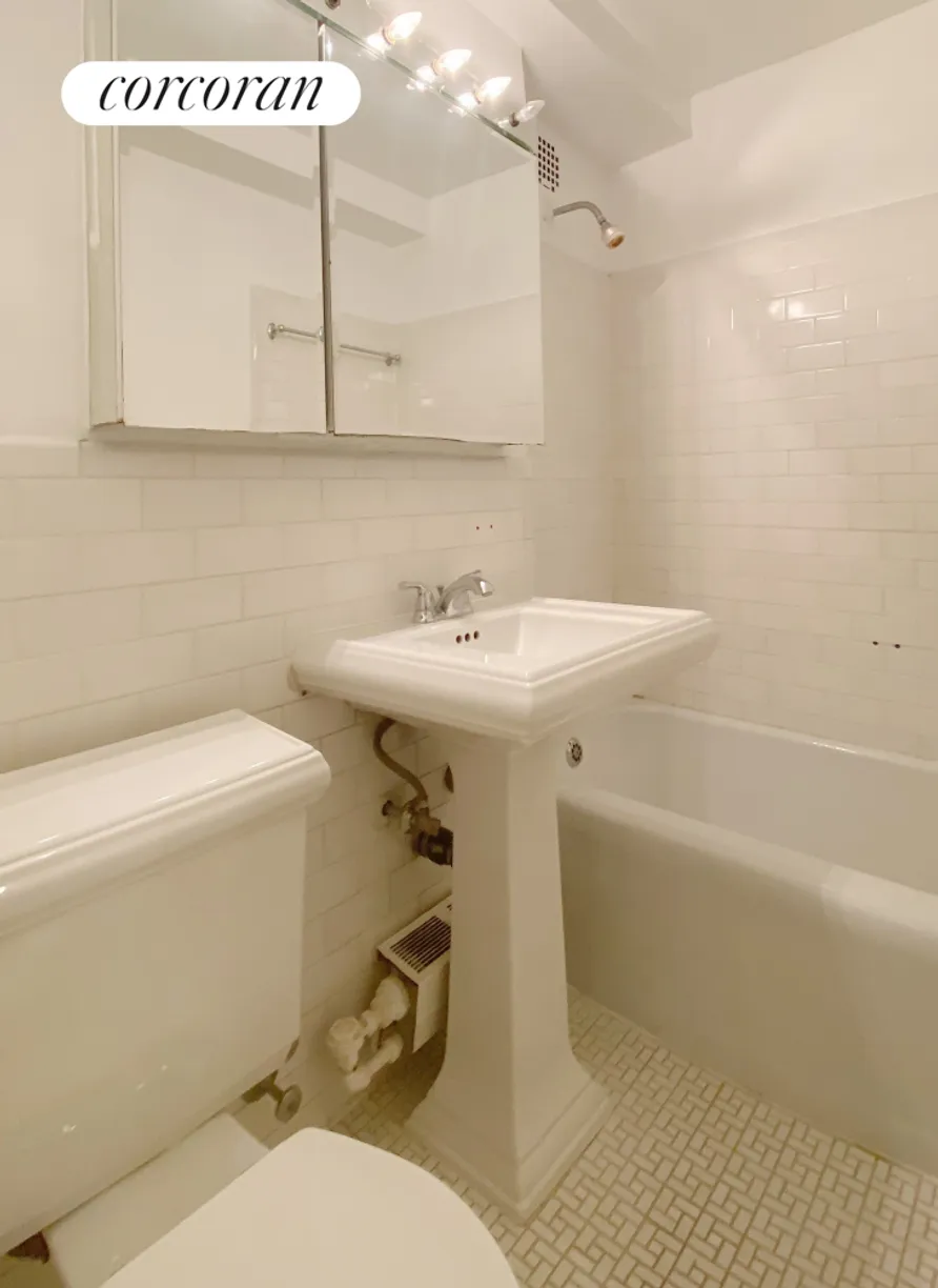 New York City Real Estate | View 301 East 66th Street, 2A | Full Bathroom