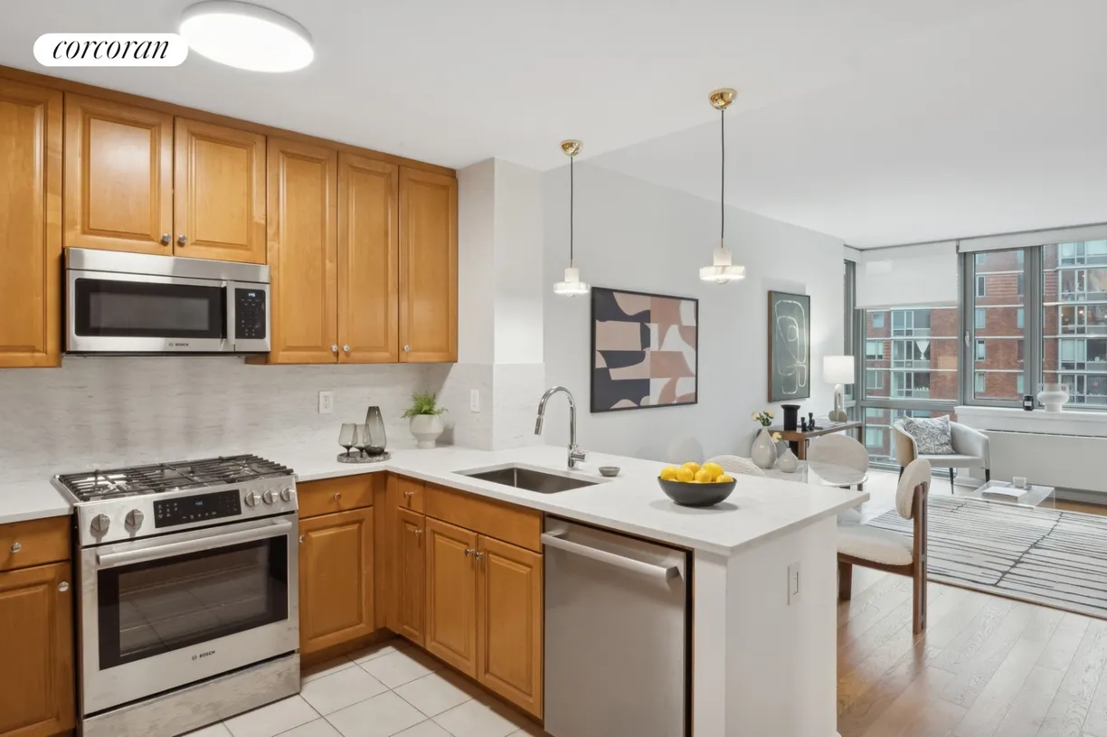 New York City Real Estate | View 425 Main Street, 14A | room 2