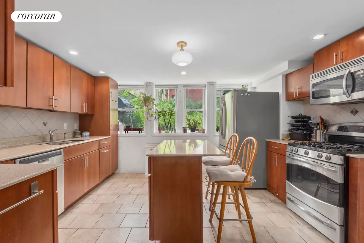 New York City Real Estate | View 115 Oak Street | room 2