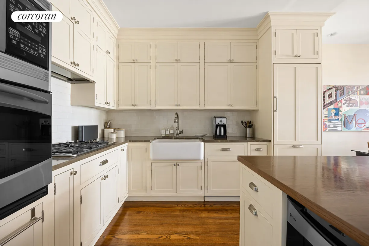 New York City Real Estate | View 151 Berkeley Place, 3 | room 2