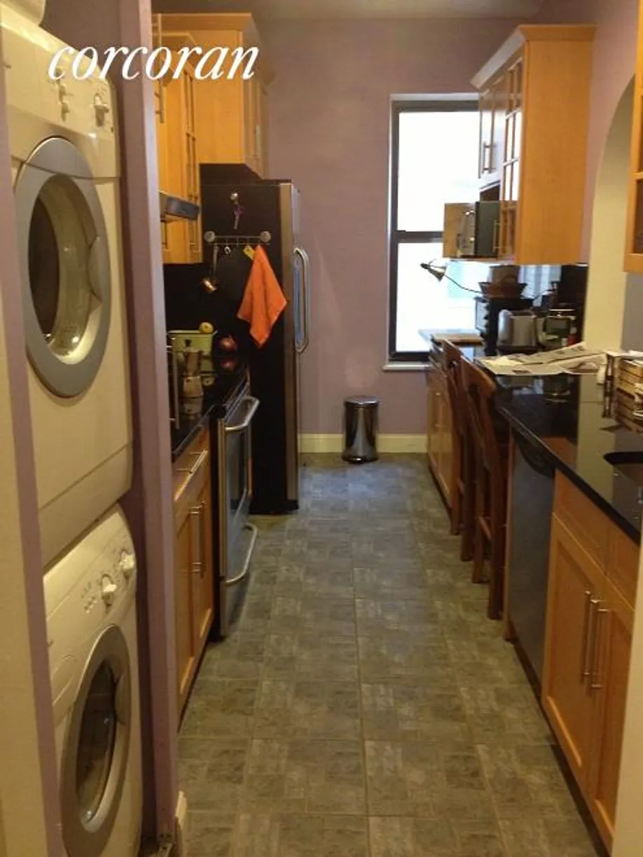 New York City Real Estate | View 225 Eastern Parkway, 3D | room 2