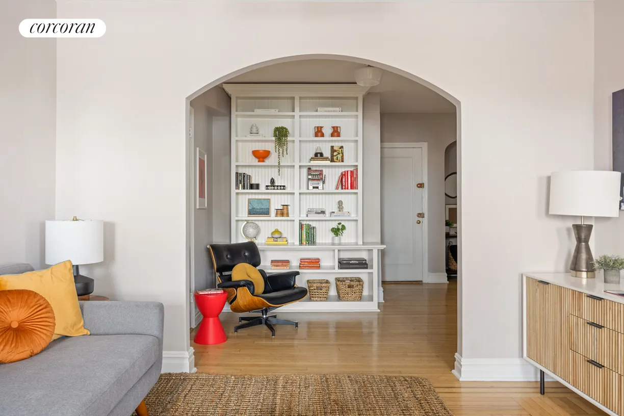 New York City Real Estate | View 40 Clarkson Avenue, 6E | Library/Den