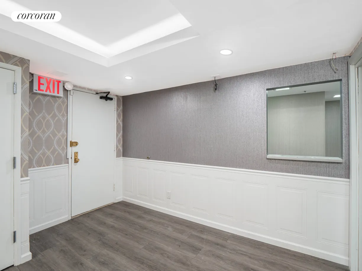 New York City Real Estate | View 116 Central Park South, 7 | room 1
