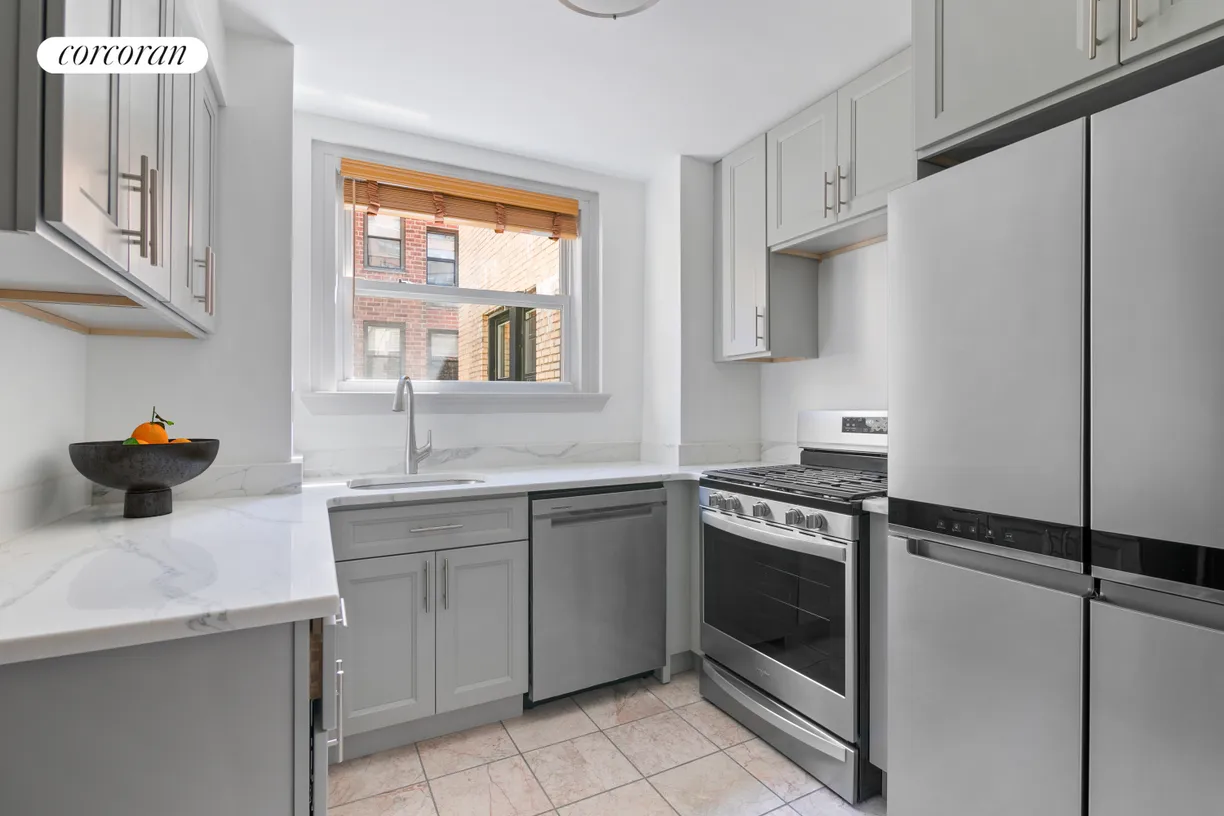 New York City Real Estate | View 324 East 41st Street, 1004C | room 2