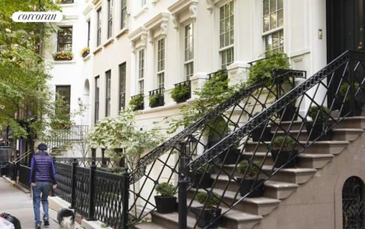 New York City Real Estate | View 426 East 66th Street, 4FE | 2 Beds, 1 Bath