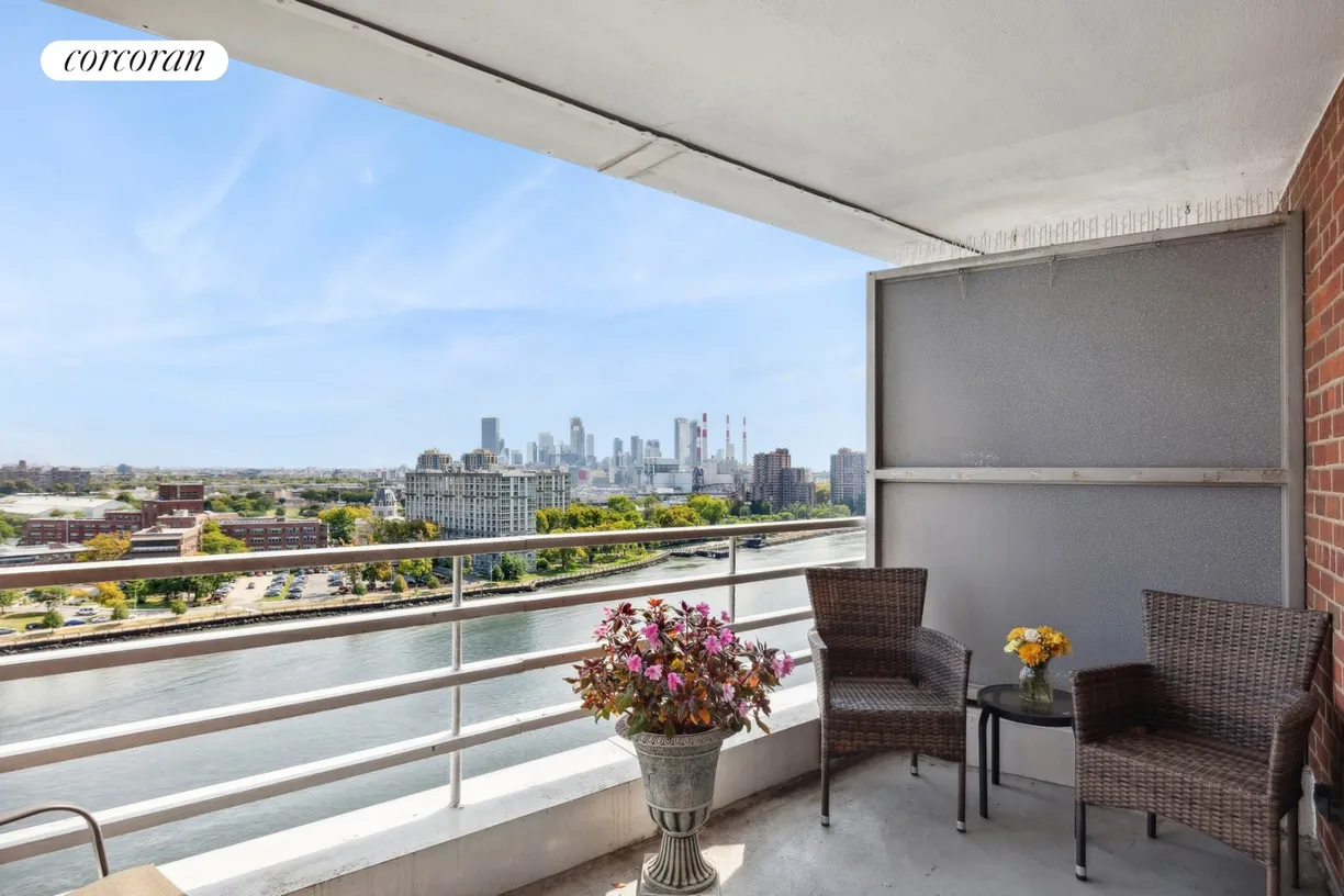 New York City Real Estate | View 1 Gracie Terrace, 14B | Terrace