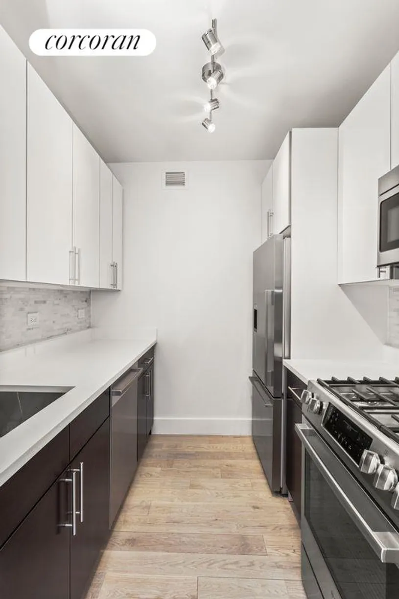 New York City Real Estate | View 380 Rector Place, 20A | room 1