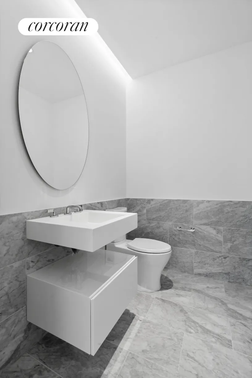 New York City Real Estate | View 15 West 61st Street, 17A | room 1