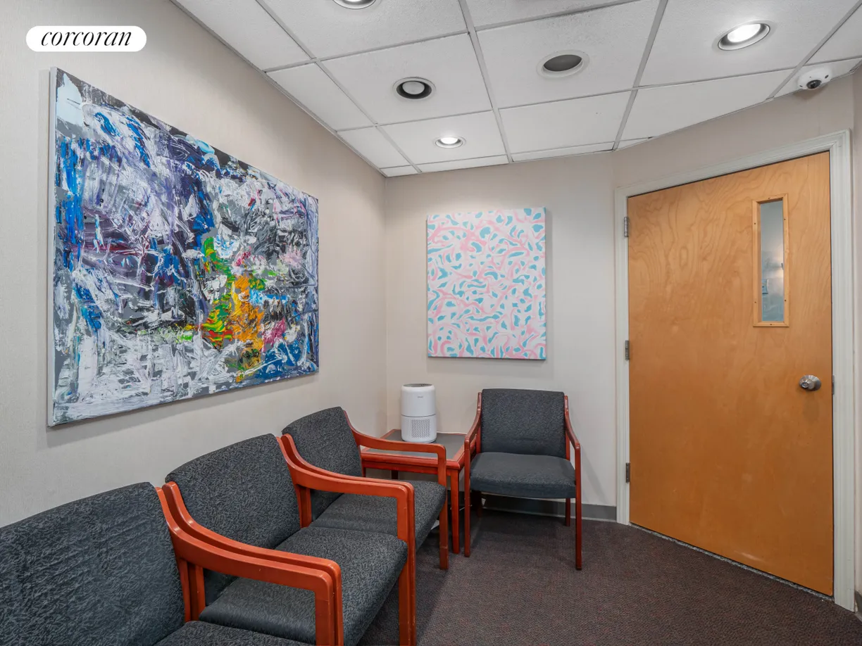 New York City Real Estate | View 121 East 60th Street, 11A | room 2