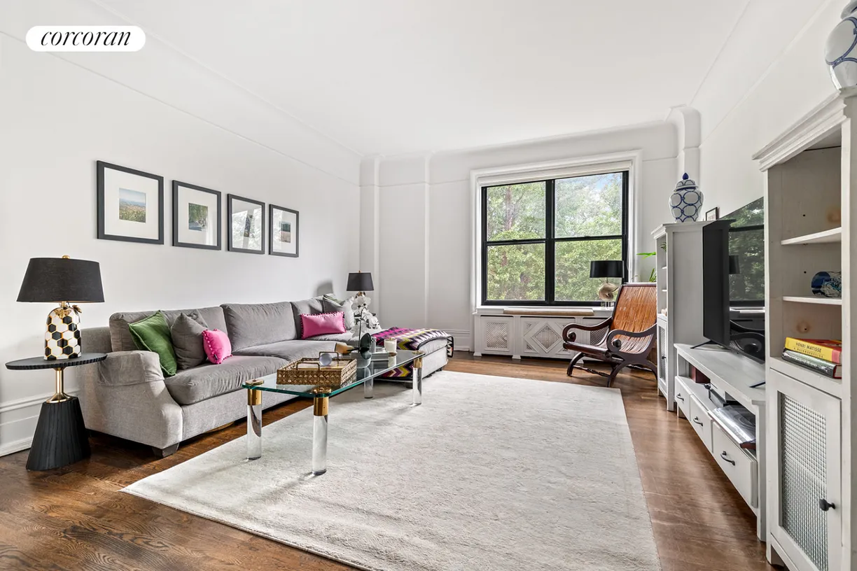 New York City Real Estate | View 210 Riverside Drive, 4G | 3 Beds, 3 Baths