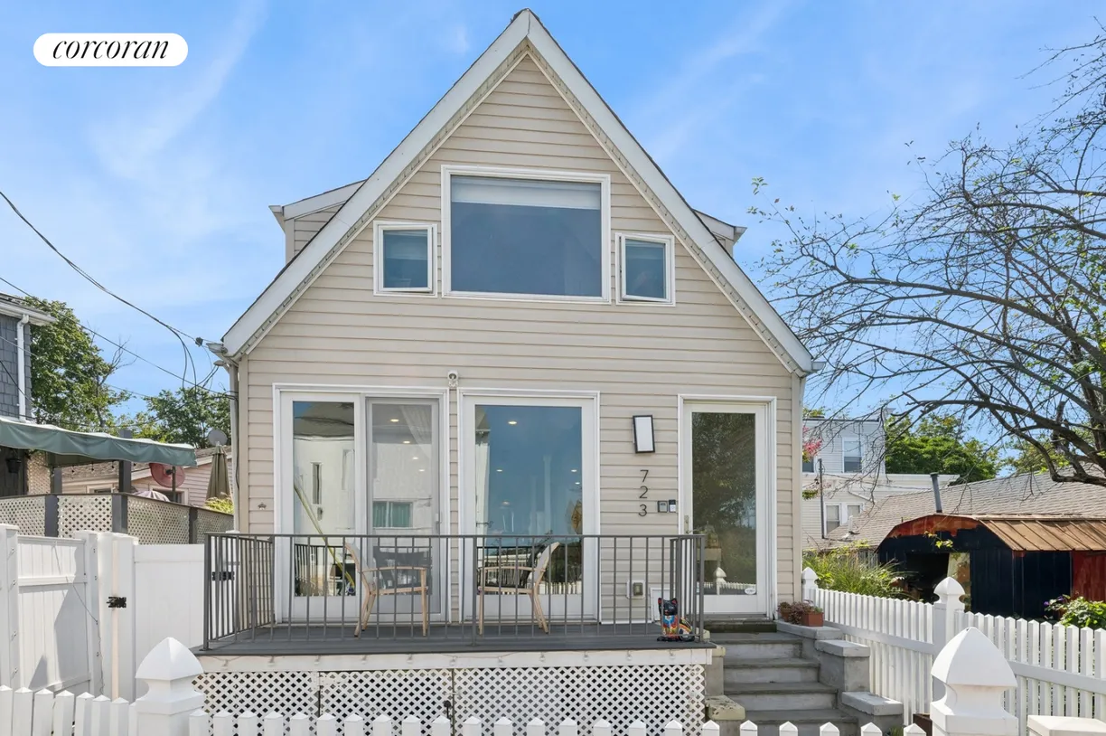 New York City Real Estate | View 723 King Avenue | 3 Beds, 1 Bath