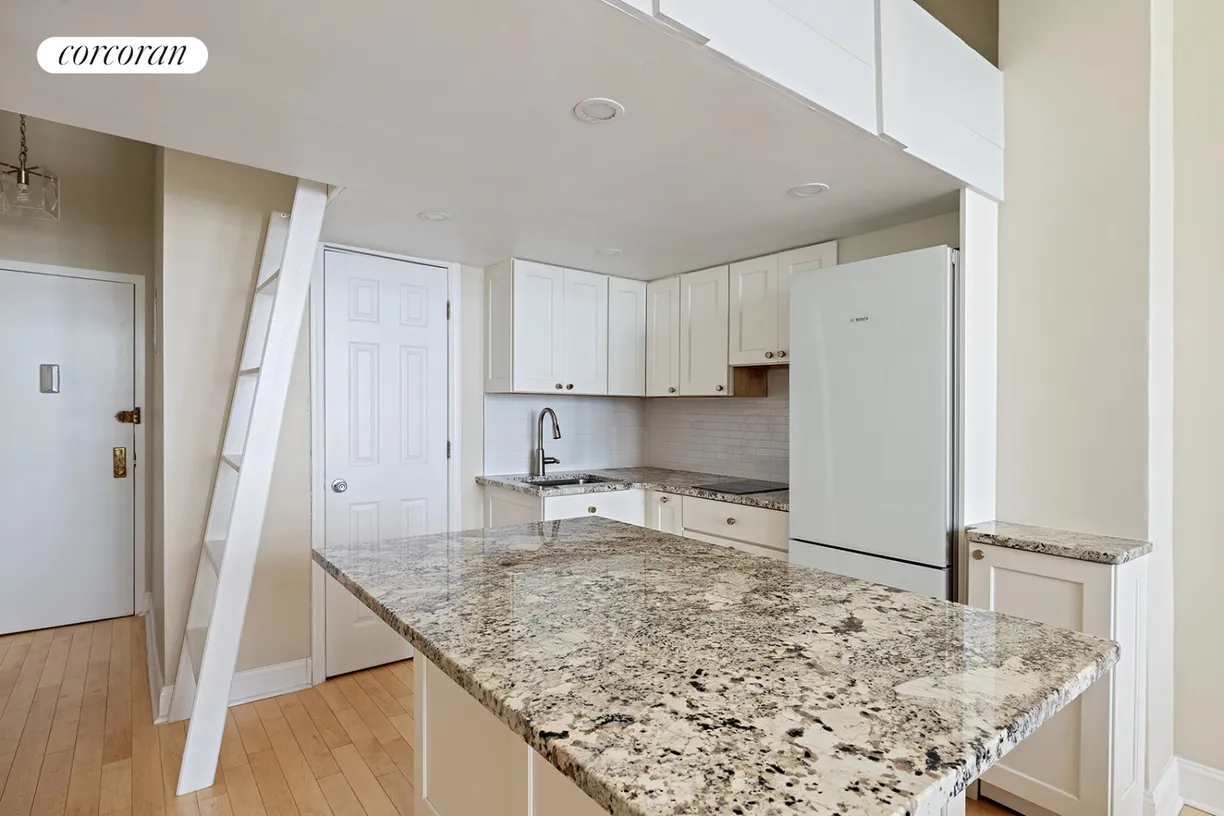 New York City Real Estate | View 140 West 69th Street, 72C | room 2