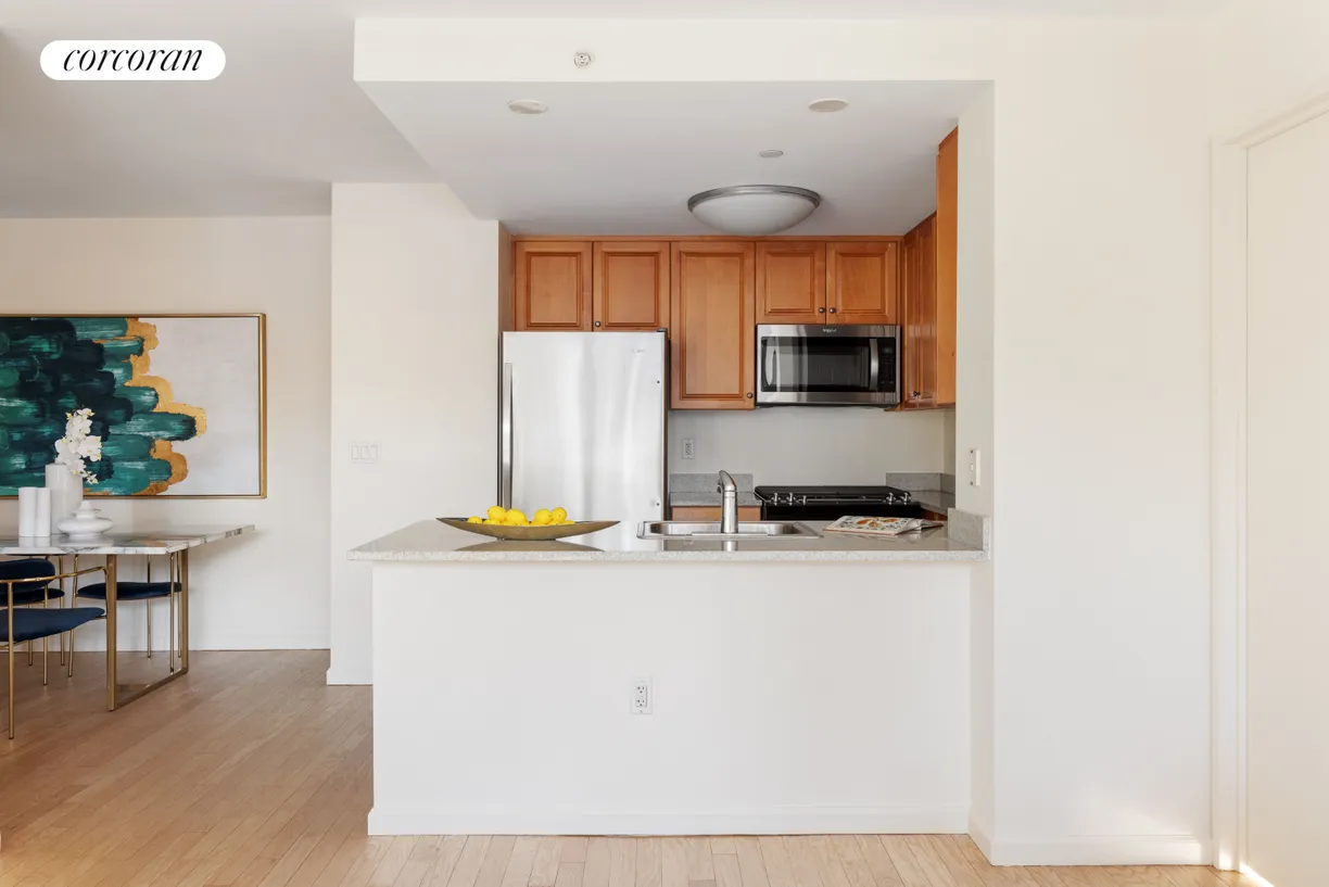 New York City Real Estate | View 425 Main Street, 6F | room 1