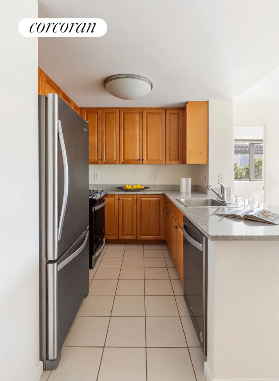 New York City Real Estate | View 425 Main Street, 6F | room 2