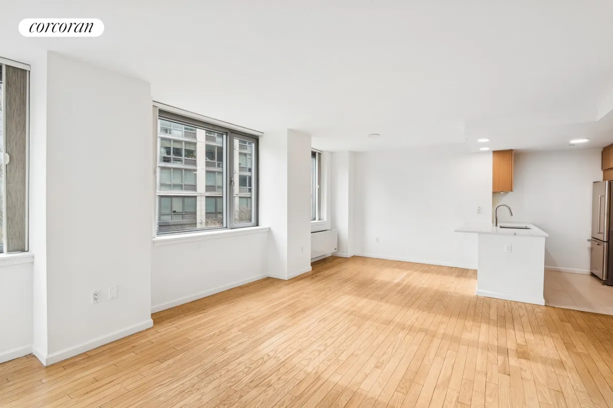 New York City Real Estate | View 425 Main Street, 3P | room 2