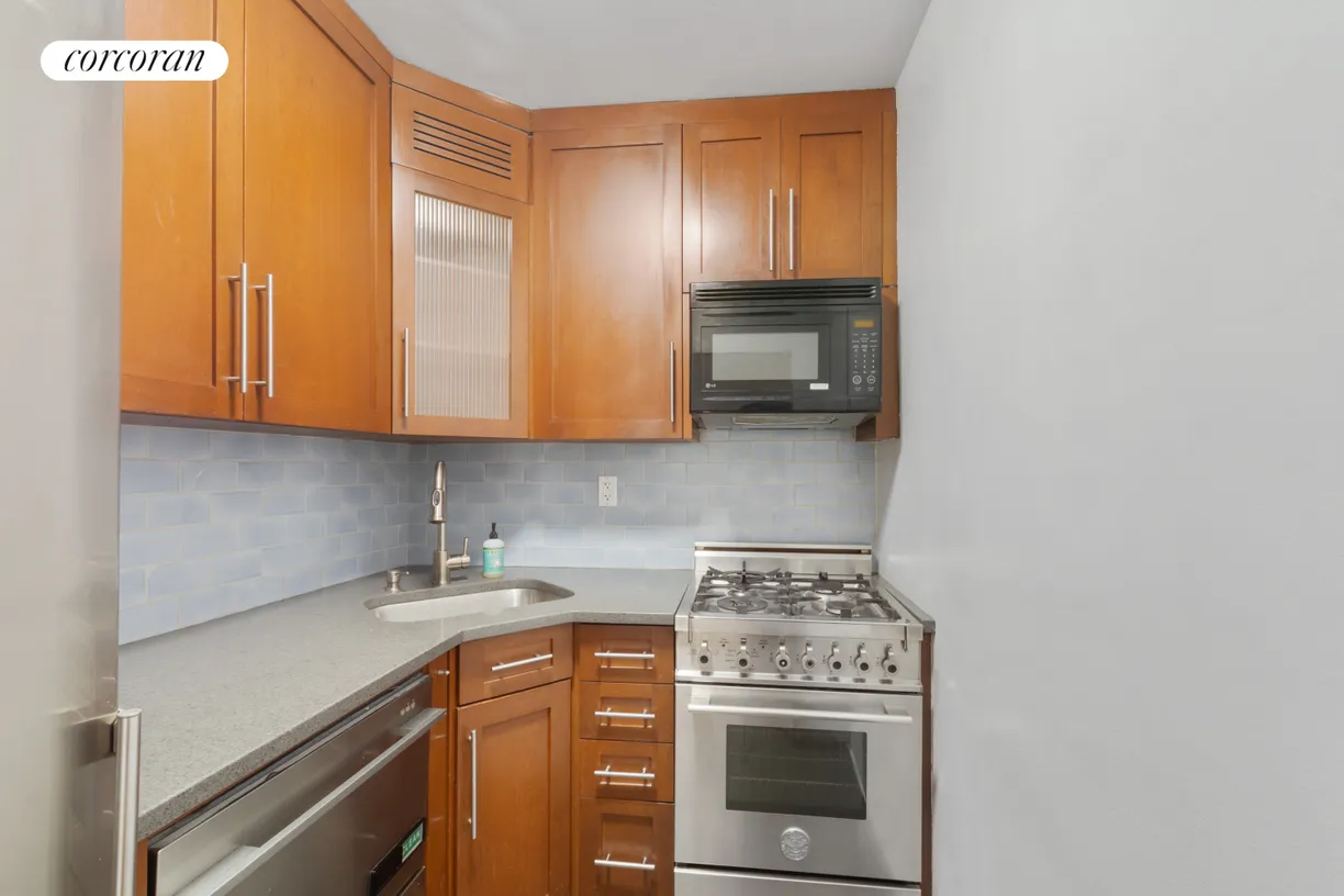 New York City Real Estate | View 85 Livingston Street, 4M | Kitchen