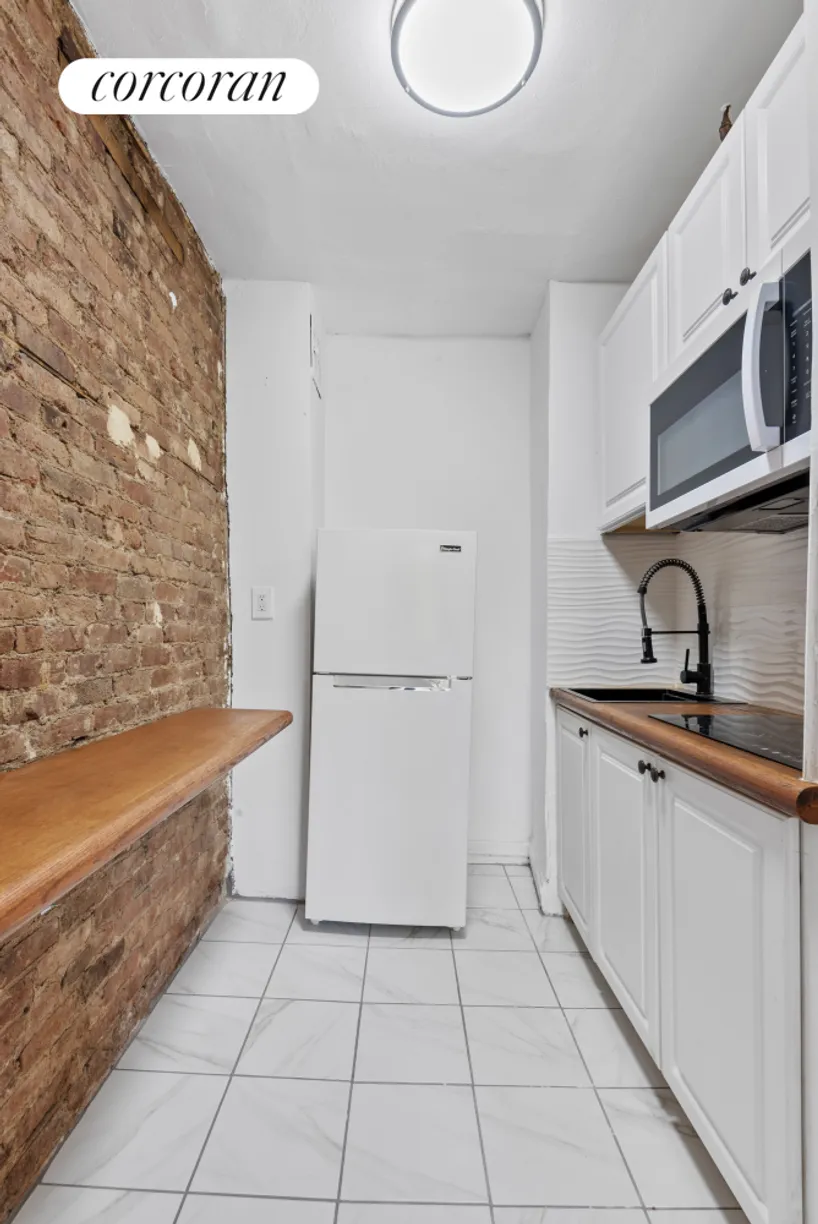 New York City Real Estate | View 370 Greene Avenue | room 2