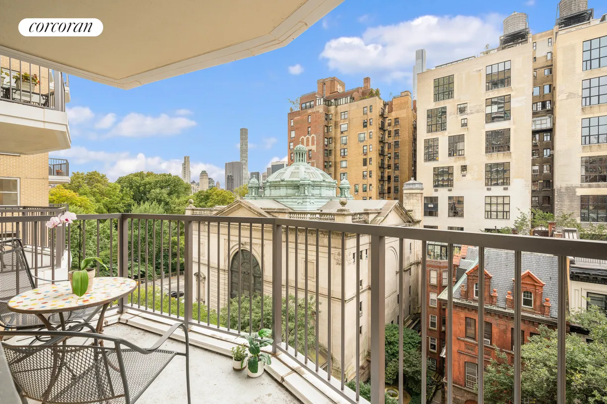 New York City Real Estate | View 80 Central Park West, 8F | 2 Beds, 2 Baths
