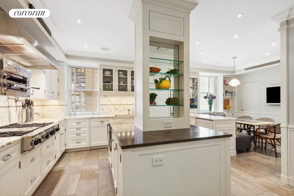 New York City Real Estate | View 1 Gracie Square, 3 | room 2