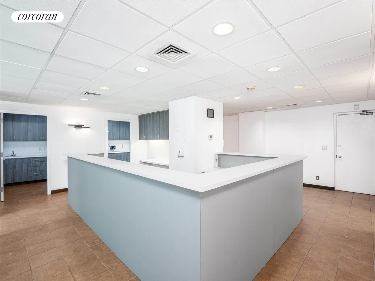 New York City Real Estate | View 30 West 60th Street, A/N | room 1