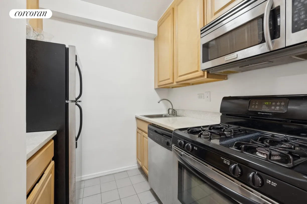 New York City Real Estate | View 1725 York Avenue, 14A | room 1