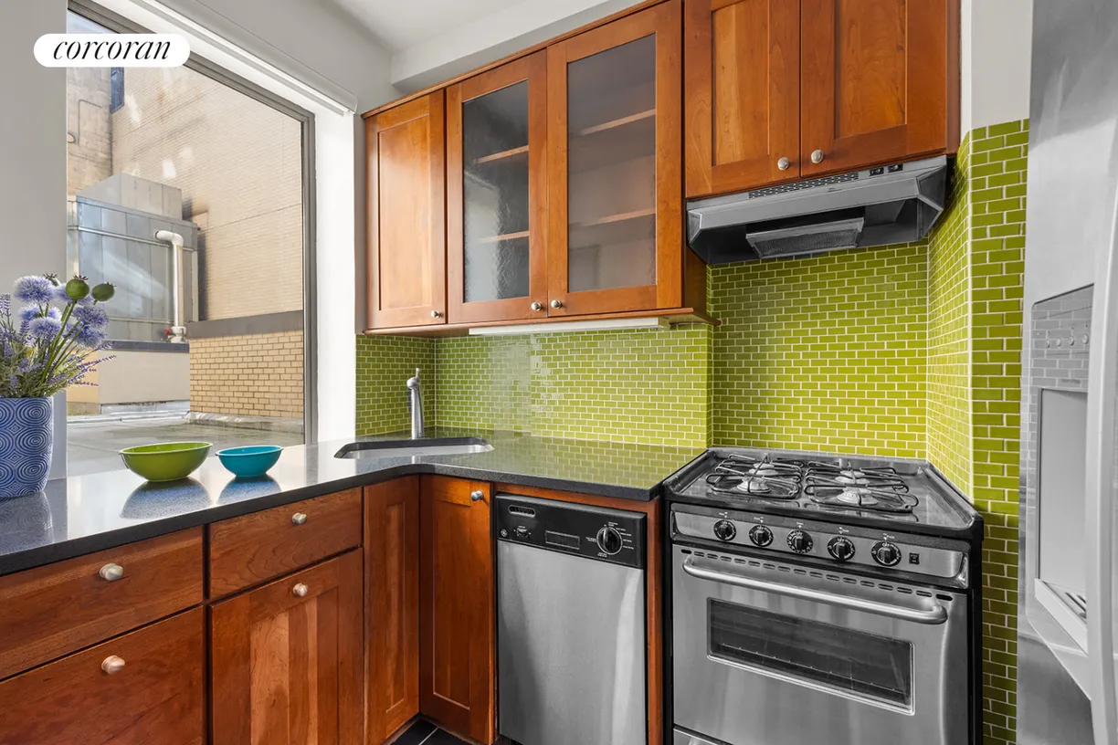 New York City Real Estate | View 161 West 16th Street, 5C | room 2