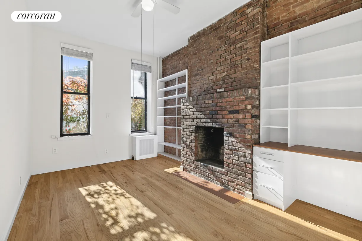 New York City Real Estate | View 24 Cornelia Street, 3 | Living Area