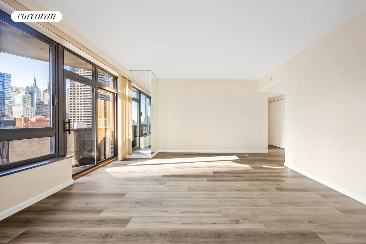 New York City Real Estate | View 100 United Nations Plaza, 25D | Living and dining room
