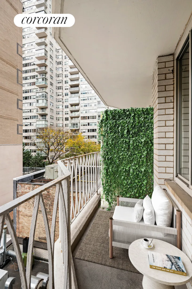 New York City Real Estate | View 1160 Third Avenue, 5C | Terrace