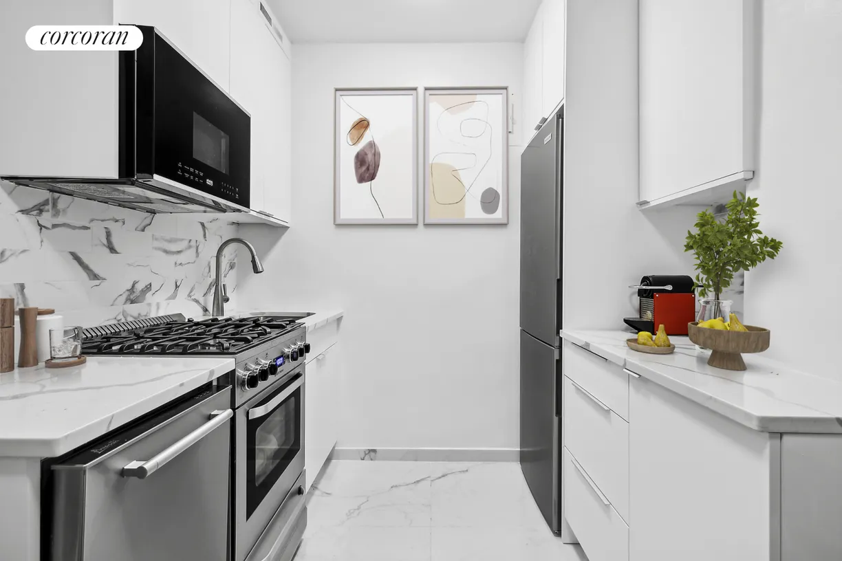 New York City Real Estate | View 211 East 53rd Street, 14A | room 2