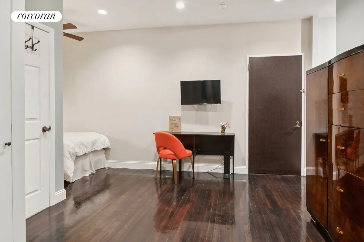 New York City Real Estate | View 257 Central Park West, 5H | Living Room