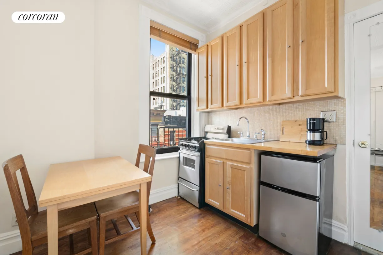 New York City Real Estate | View 214 Mulberry Street, 6C | room 1