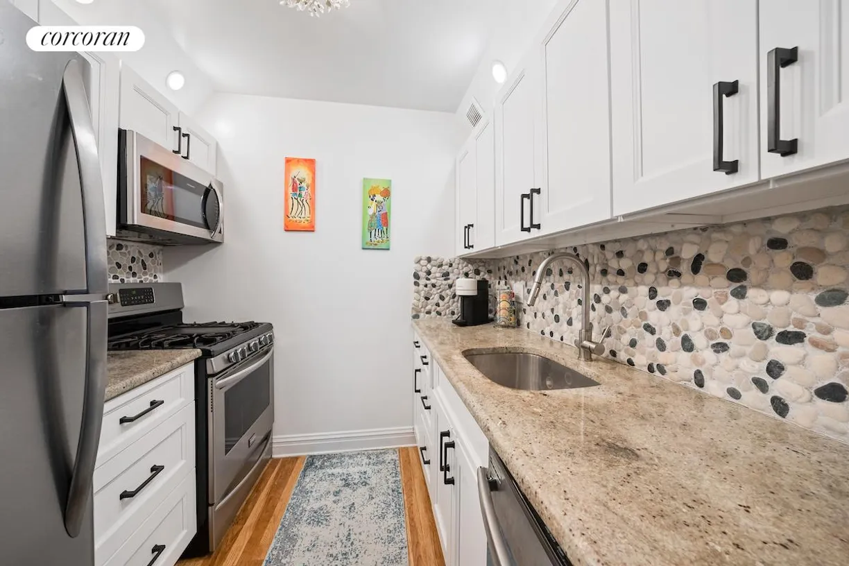 New York City Real Estate | View 60 Court Street, 4F | room 2