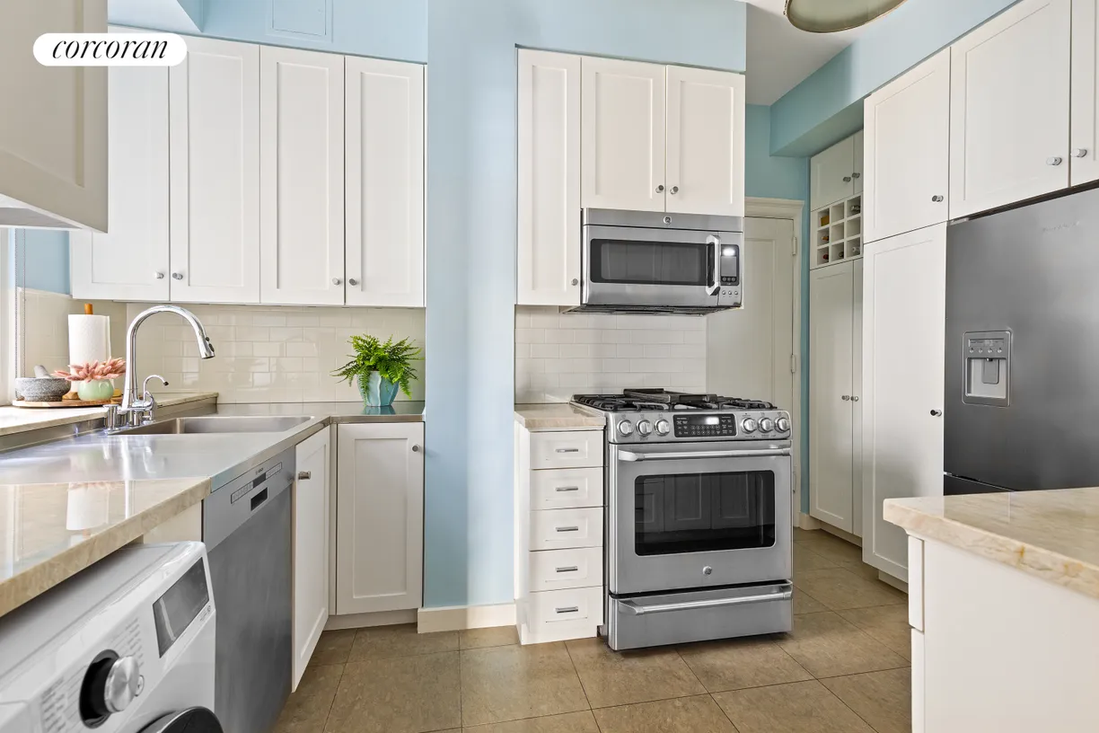New York City Real Estate | View 215 West 91st Street, 31 | room 2