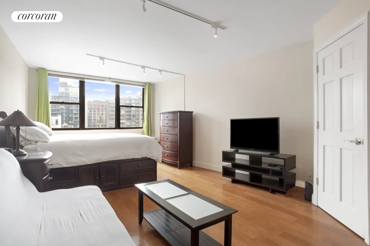 New York City Real Estate | View 225 East 36th Street, 17E | 1 Bath