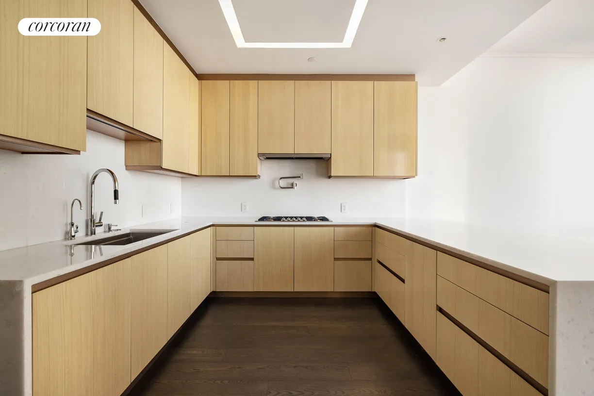New York City Real Estate | View 35 Hudson Yards, 7203 | room 2