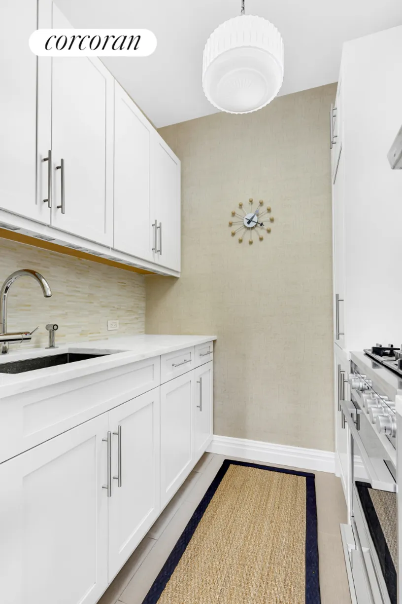 New York City Real Estate | View 11 Fifth Avenue, 9S | room 2