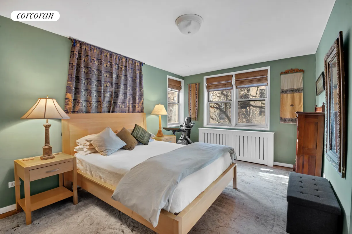 New York City Real Estate | View 100 Overlook Terrace, 423 | room 2
