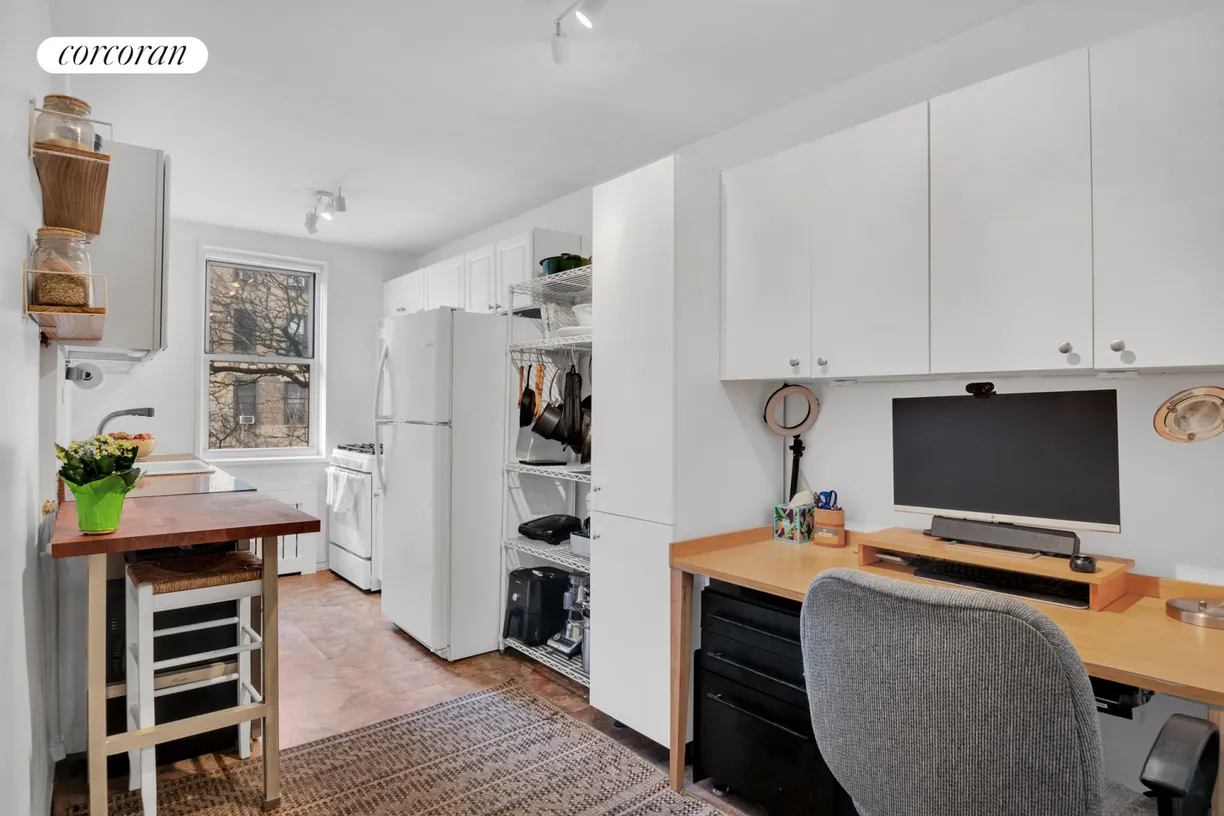 New York City Real Estate | View 100 Overlook Terrace, 423 | room 1