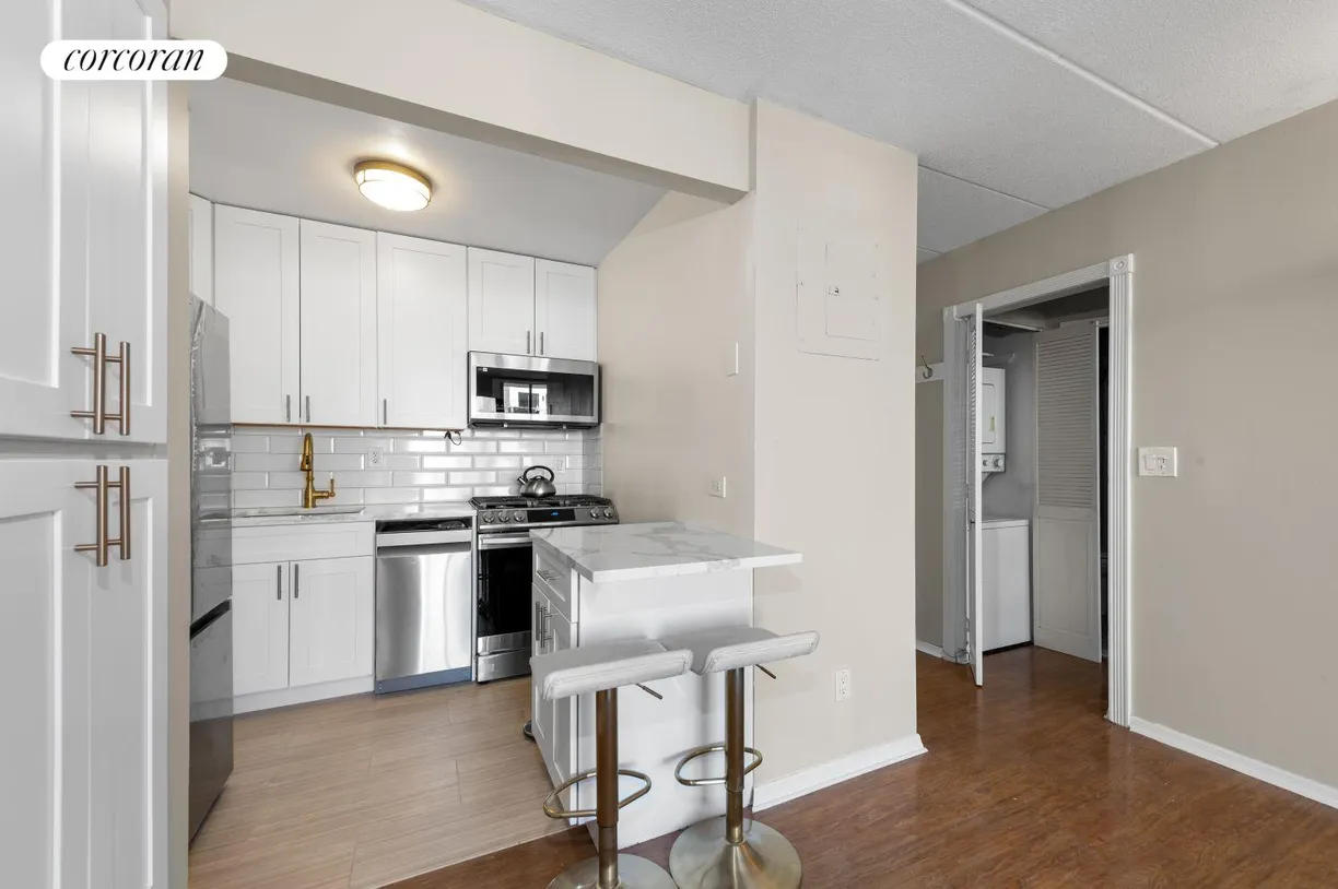 New York City Real Estate | View 23-22 30th Road, 4D | room 1