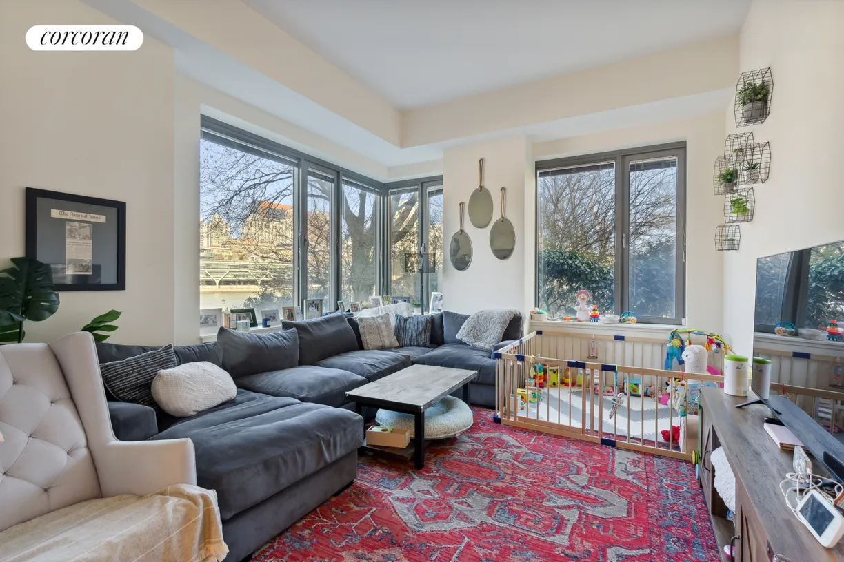 New York City Real Estate | View 455 Main Street, 1A | 2 Beds, 2 Baths