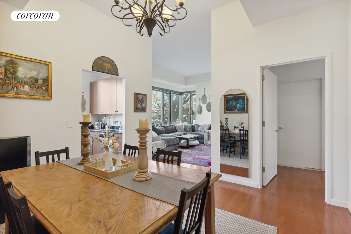 New York City Real Estate | View 455 Main Street, 1A | Dining Area