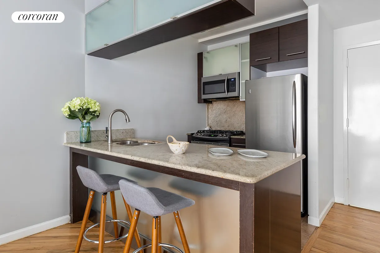 New York City Real Estate | View 215 Parkville Avenue, 5B | room 2