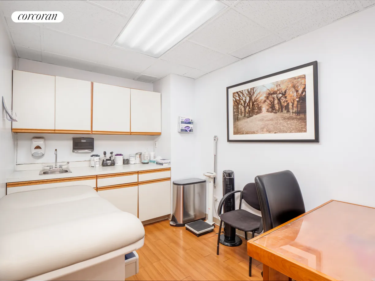 New York City Real Estate | View 927 Park Avenue, 1A | Other Listing Photo