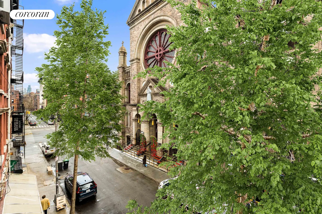 New York City Real Estate | View 150 Sullivan Street, 17 | room 1