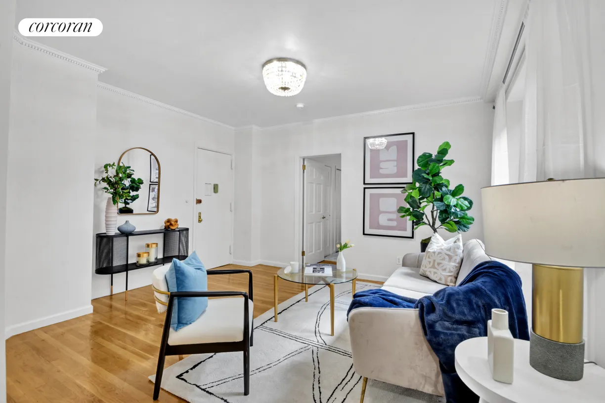 New York City Real Estate | View 140 West 71st Street, 4G | room 1