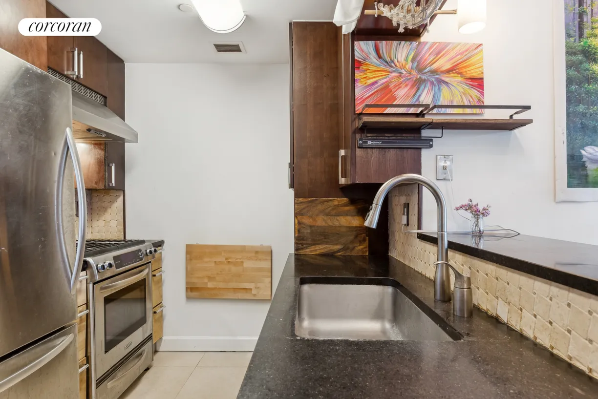 New York City Real Estate | View 415 Main Street, 10E | Kitchen